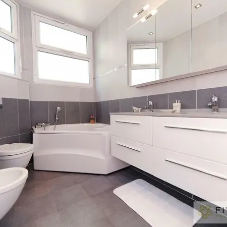 Apartment Le Majestic Promenade - Five Stars House