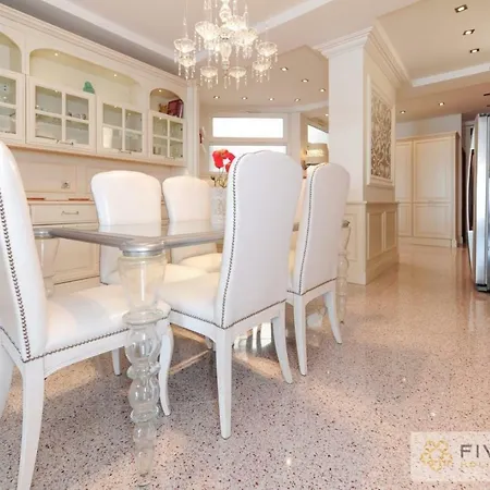 Apartment Le Majestic Promenade - Five Stars House *