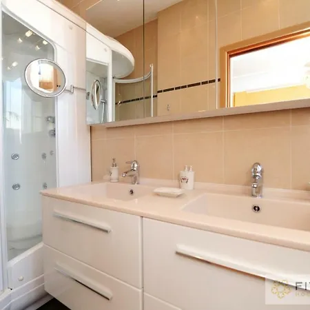 Le Majestic Promenade - Five Stars House * Nizza